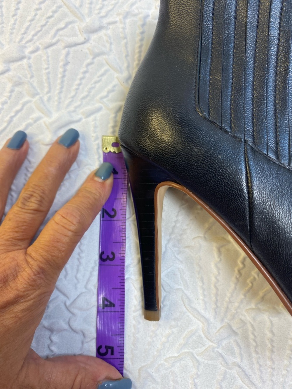 Halogen size 6M Black Leather Peep-Toe Stiletto Ankle Booties dressy stretch - Picture 12 of 12